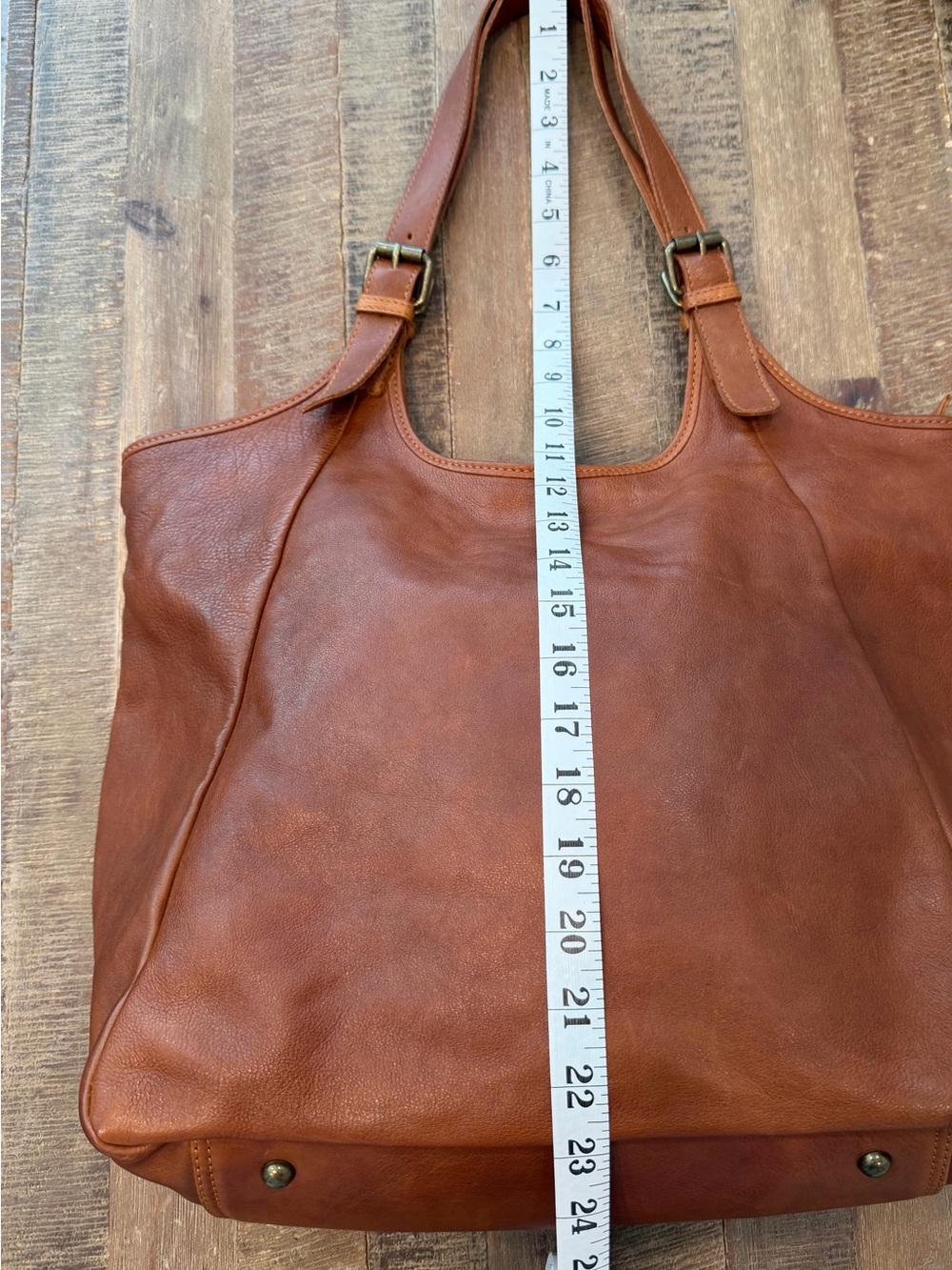Vilenca Holland Leather Hobo Shoulder Bag - Picture 13 of 14